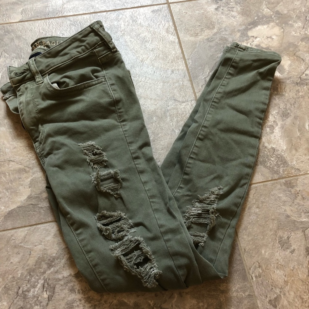 American eagle army green ripped jeans - Picture 2 of 2